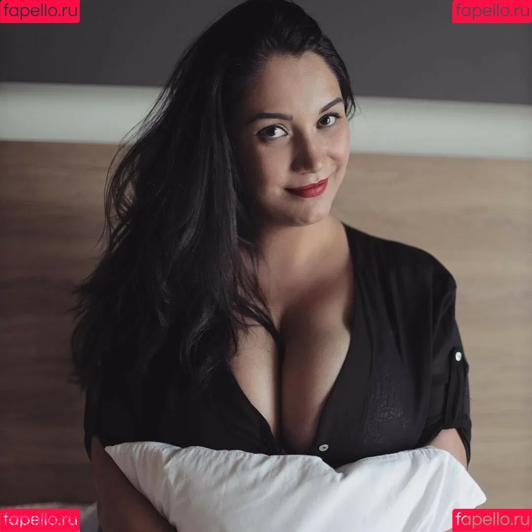 Isa Malone Onlyfans Photo Gallery 