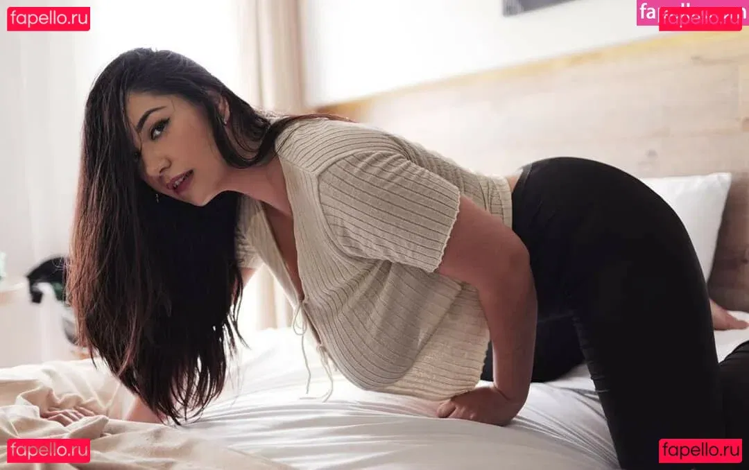 Isa Malone Onlyfans Photo Gallery 