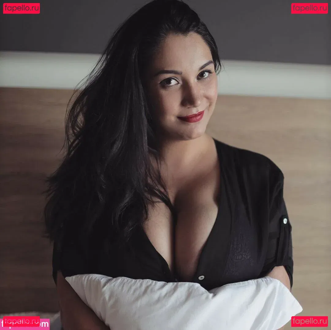 Isa Malone Onlyfans Photo Gallery 