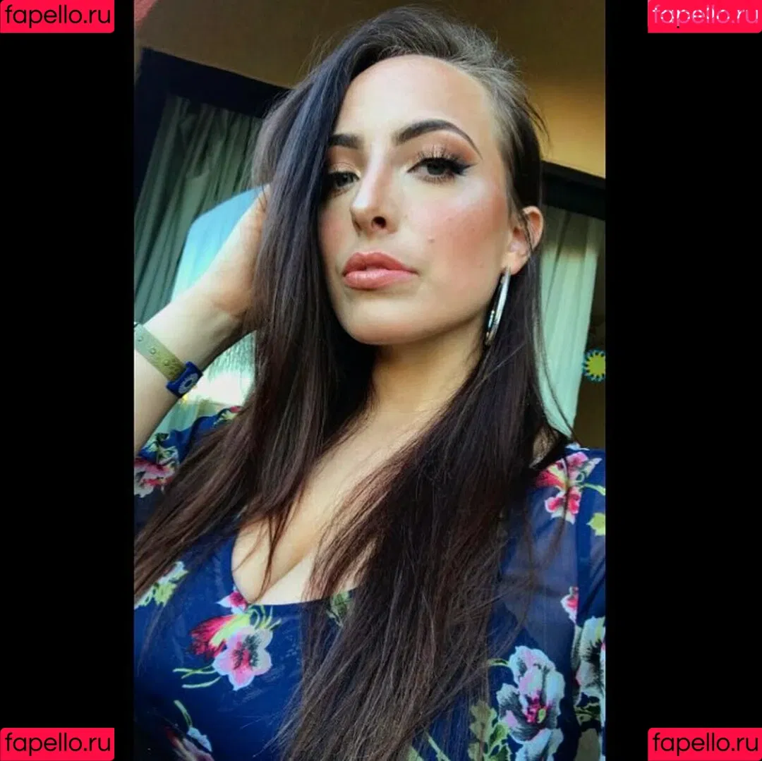 Sydney Martichuski Onlyfans Photo Gallery 