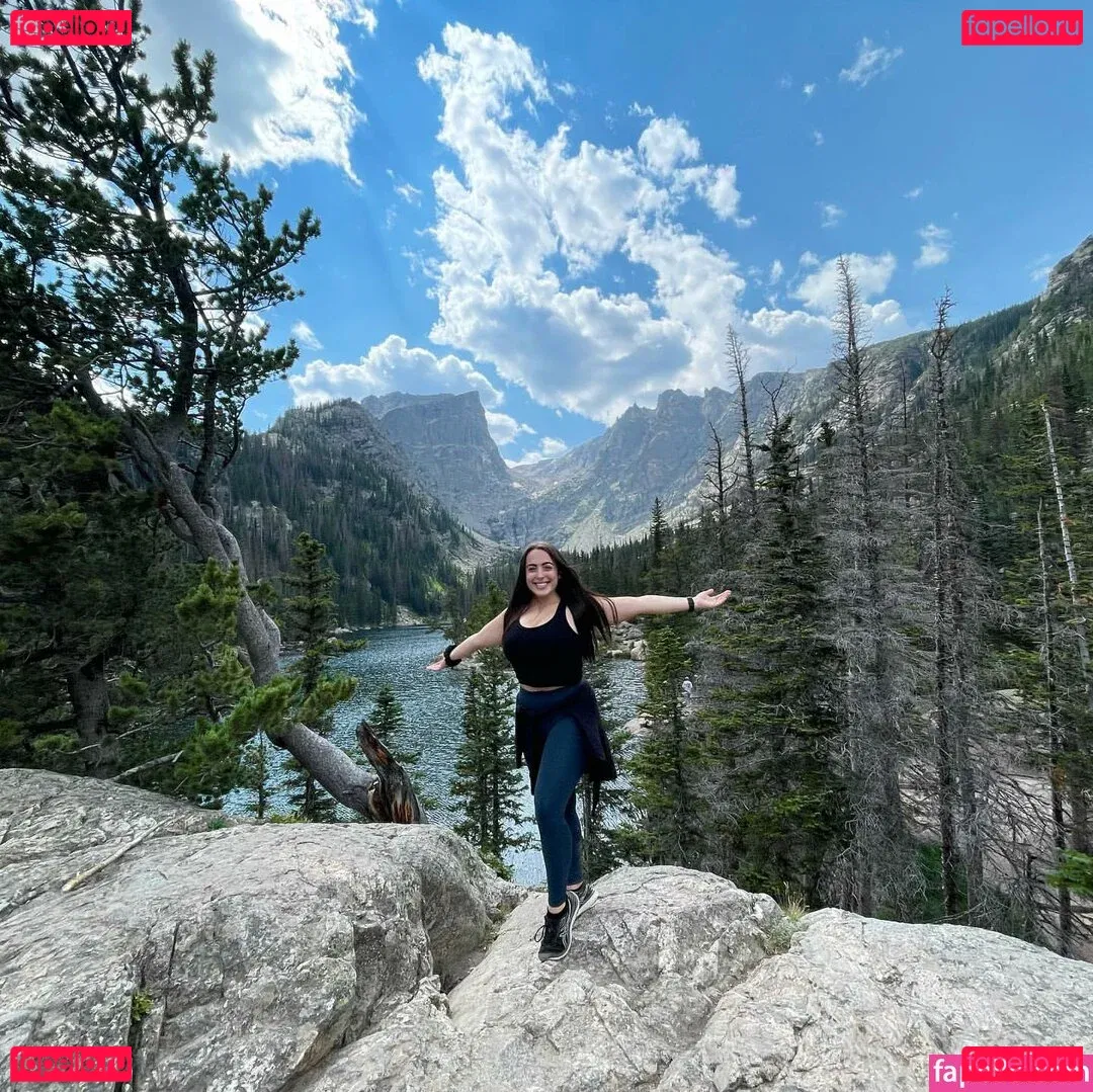 Sydney Martichuski Onlyfans Photo Gallery 