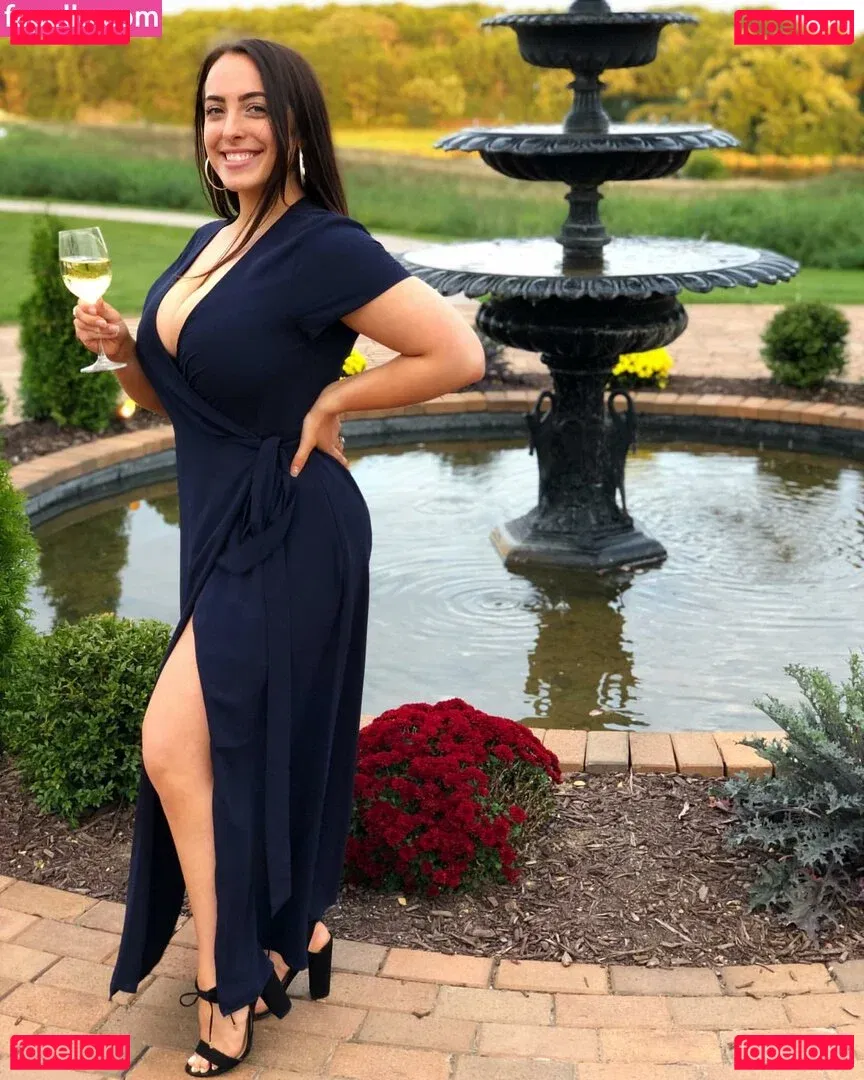 Sydney Martichuski Onlyfans Photo Gallery 