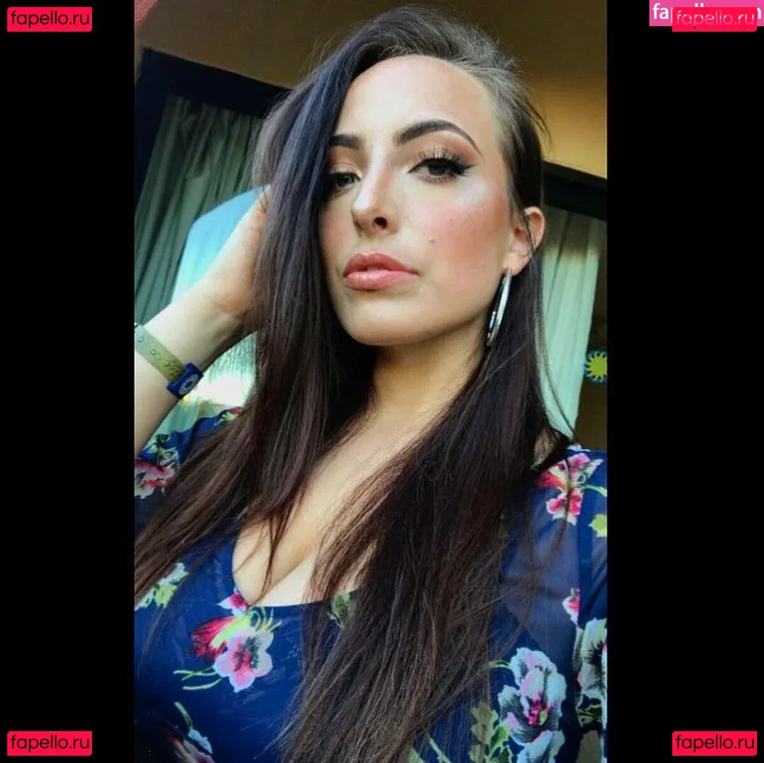 Sydney Martichuski Onlyfans Photo Gallery 