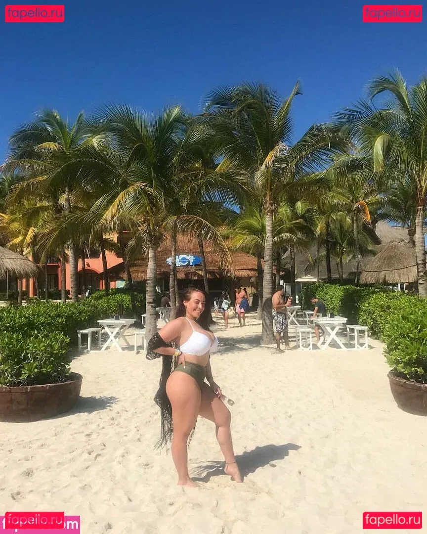 Sydney Martichuski Onlyfans Photo Gallery 