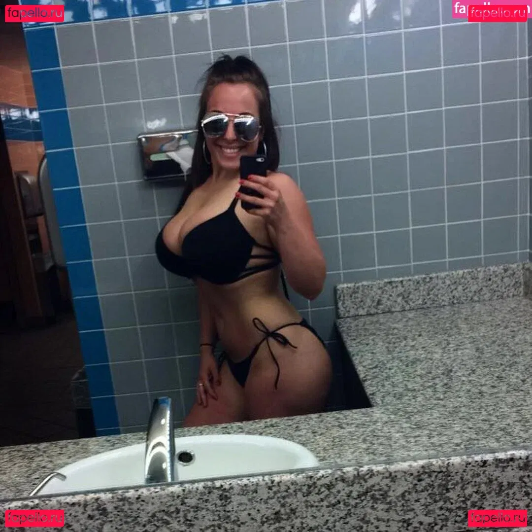 Sydney Martichuski Onlyfans Photo Gallery 