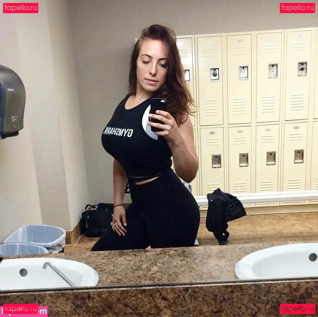 Sydney Martichuski Onlyfans Photo Gallery 