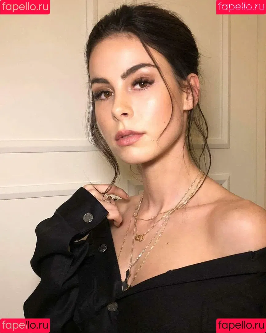 Lena Meyer-Landrut Onlyfans Photo Gallery 
