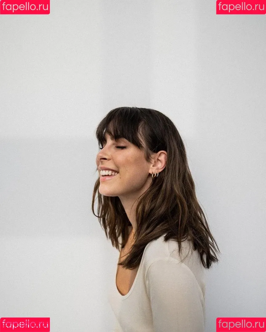 Lena Meyer-Landrut Onlyfans Photo Gallery 