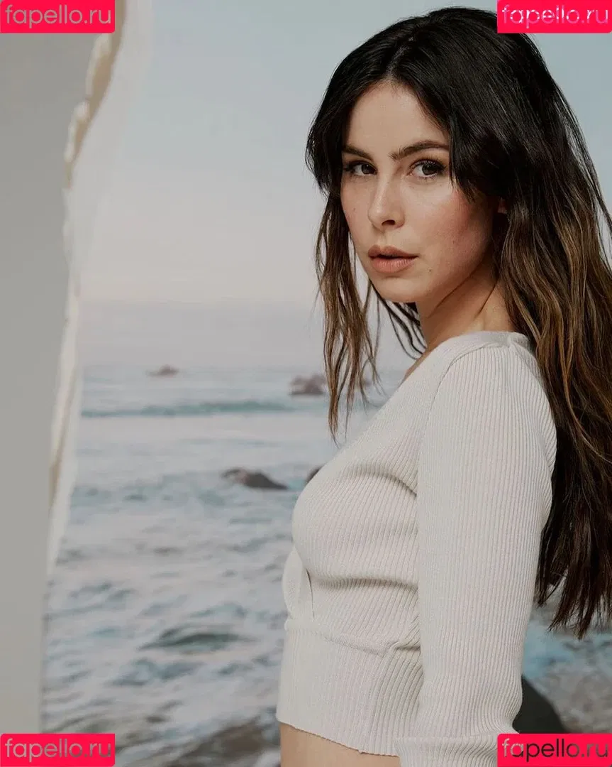Lena Meyer-Landrut Onlyfans Photo Gallery 