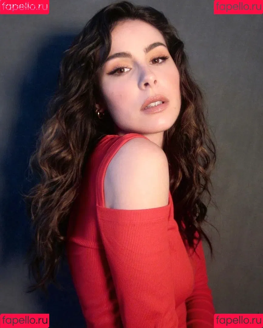 Lena Meyer-Landrut Onlyfans Photo Gallery 