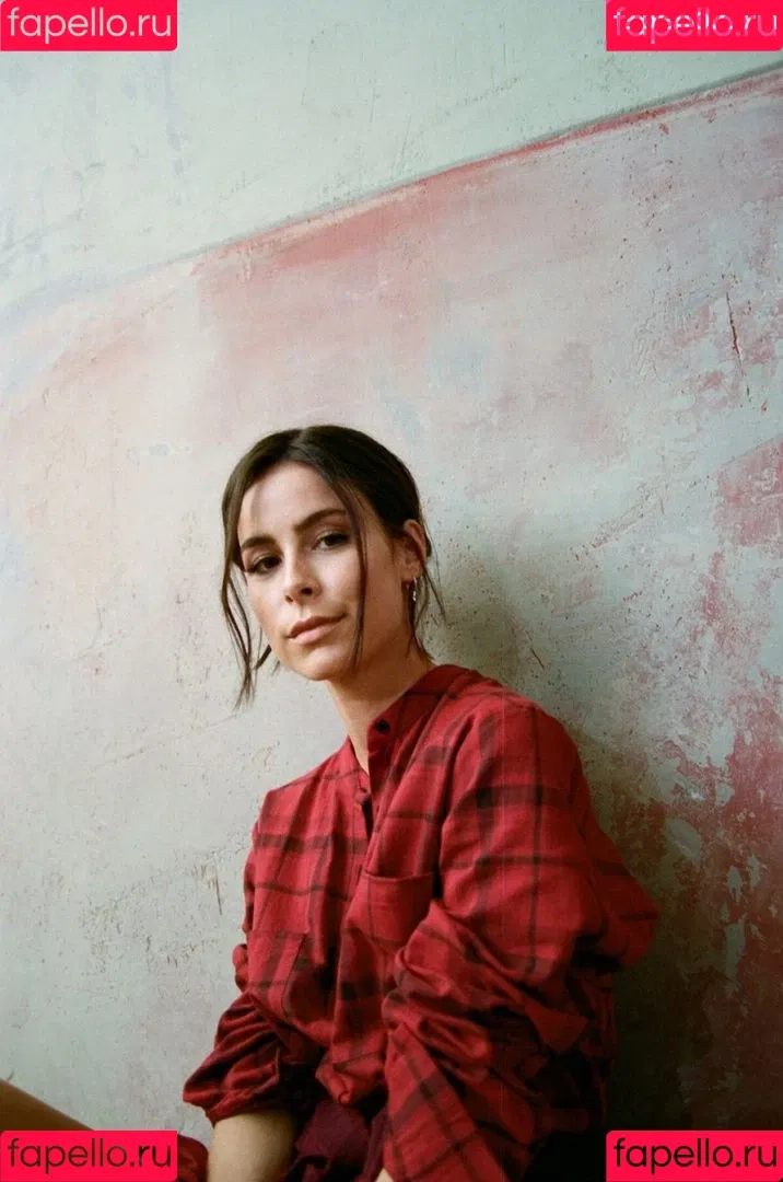 Lena Meyer-Landrut Onlyfans Photo Gallery 