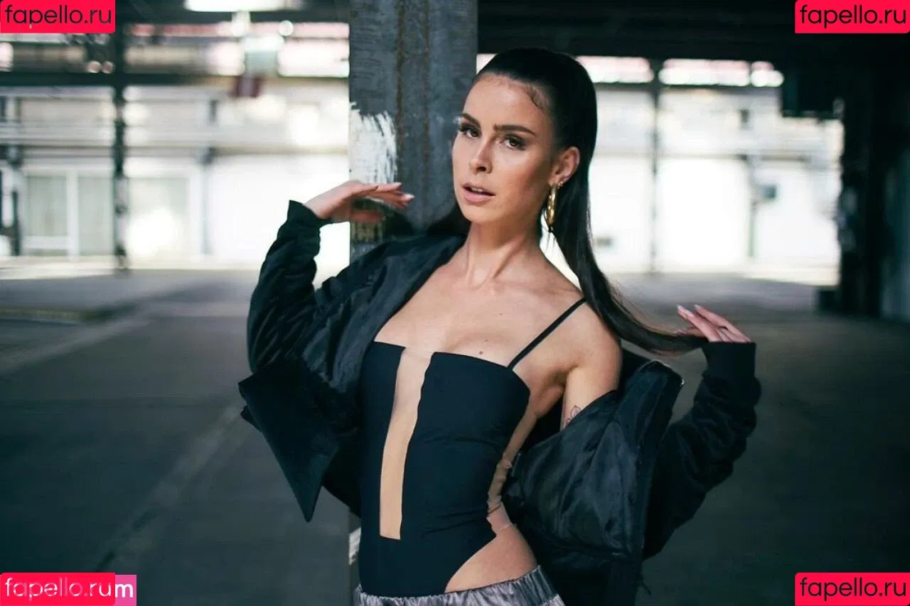 Lena Meyer-Landrut Onlyfans Photo Gallery 