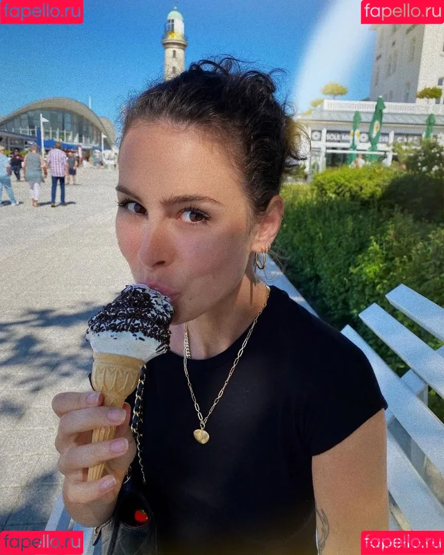Lena Meyer-Landrut Onlyfans Photo Gallery 