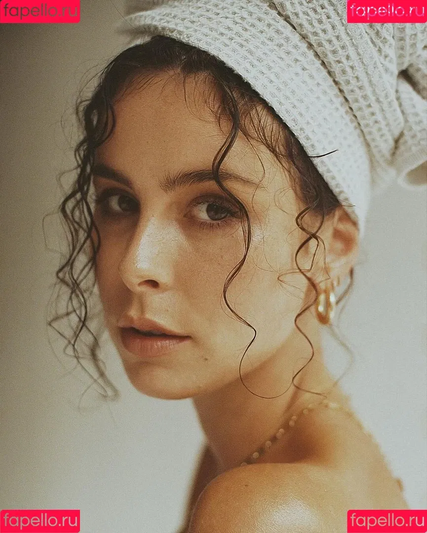 Lena Meyer-Landrut Onlyfans Photo Gallery 