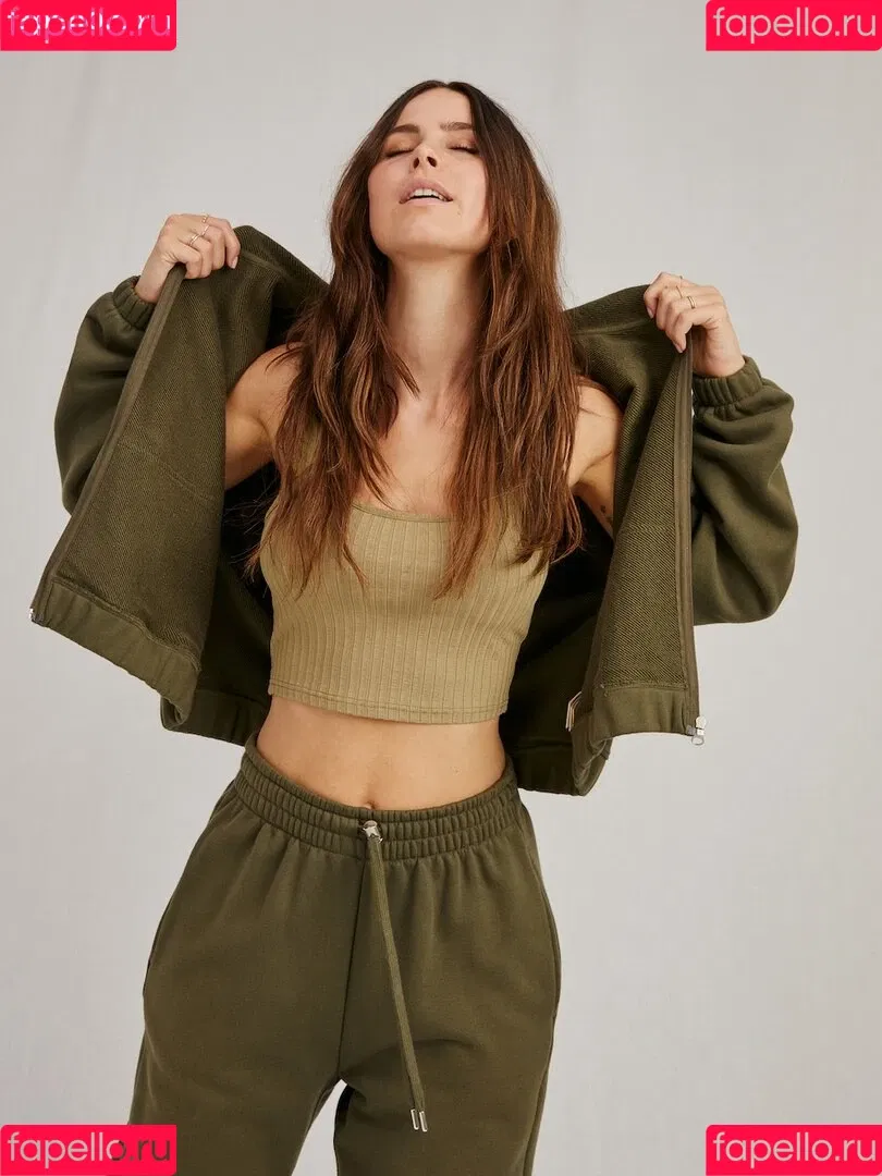 Lena Meyer-Landrut Onlyfans Photo Gallery 