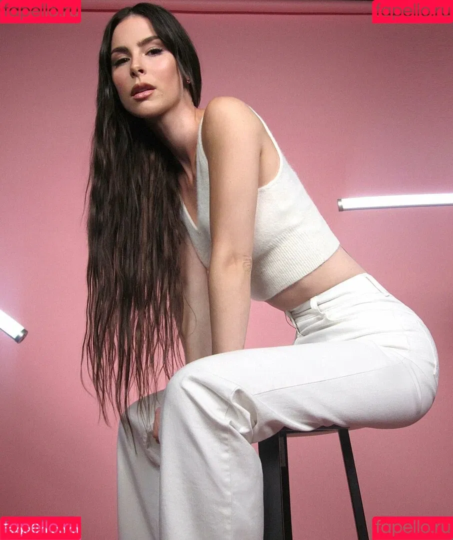Lena Meyer-Landrut Onlyfans Photo Gallery 