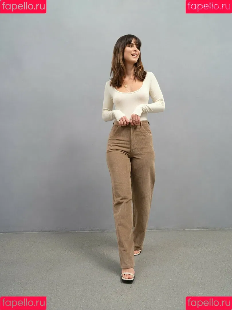 Lena Meyer-Landrut Onlyfans Photo Gallery 