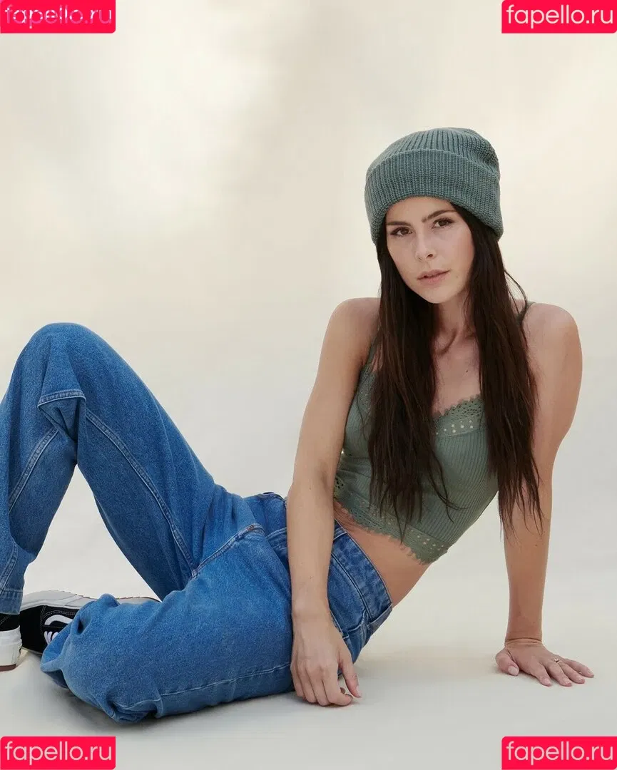 Lena Meyer-Landrut Onlyfans Photo Gallery 