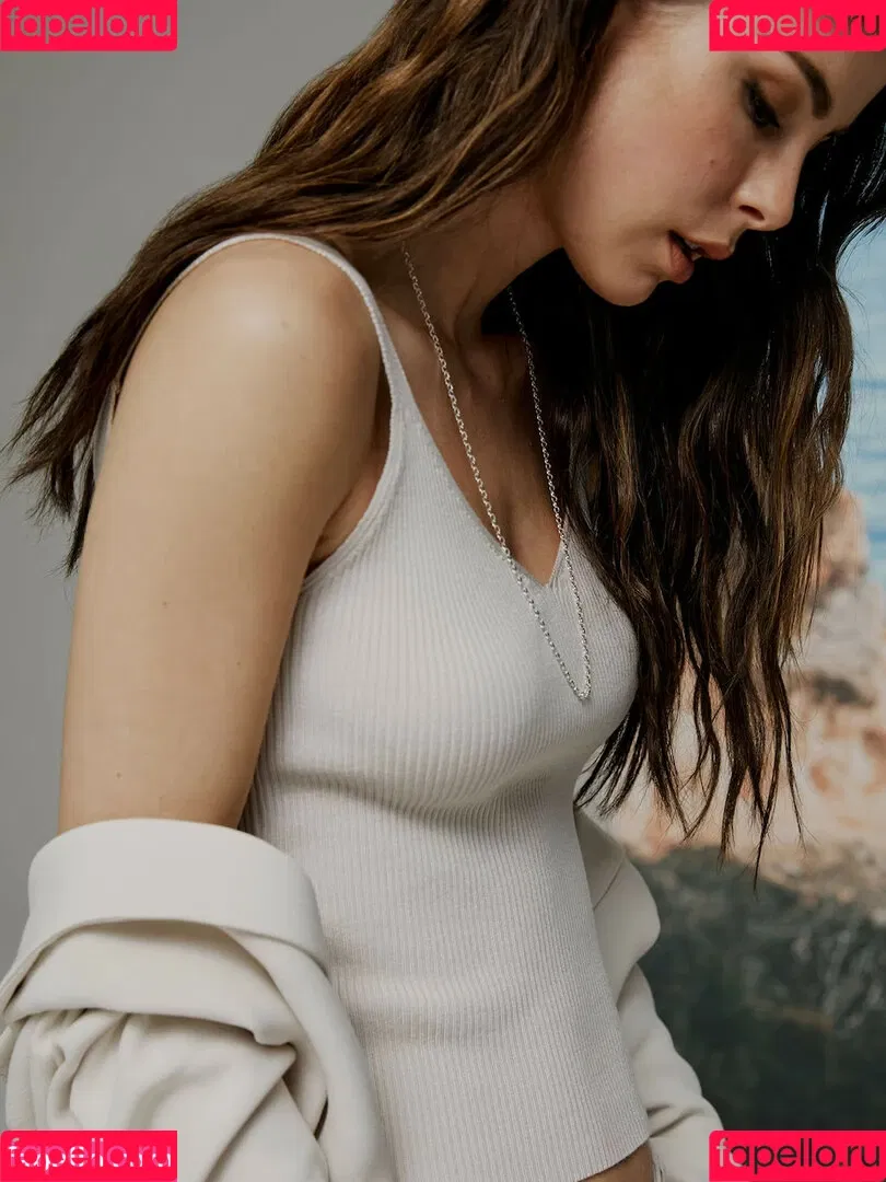 Lena Meyer-Landrut Onlyfans Photo Gallery 