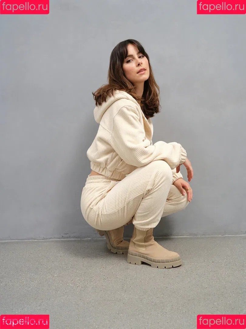 Lena Meyer-Landrut Onlyfans Photo Gallery 