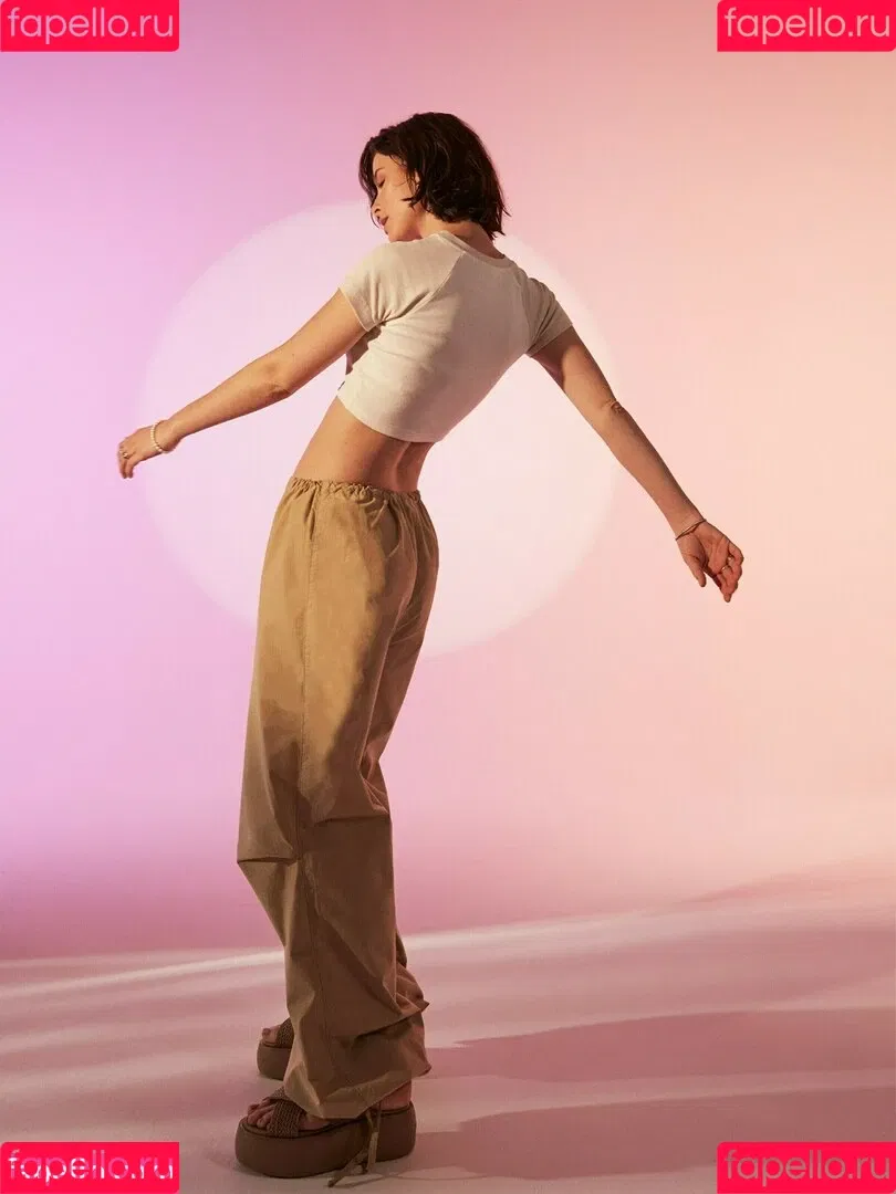 Lena Meyer-Landrut Onlyfans Photo Gallery 
