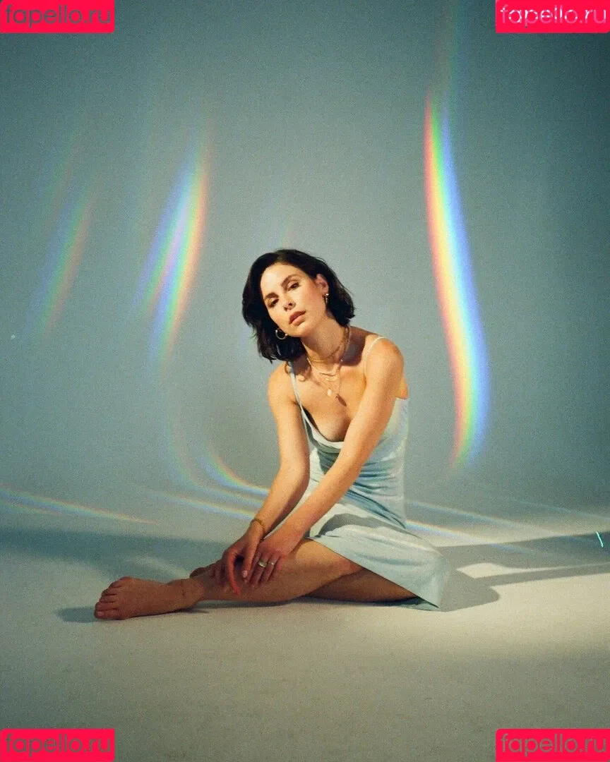 Lena Meyer-Landrut Onlyfans Photo Gallery 