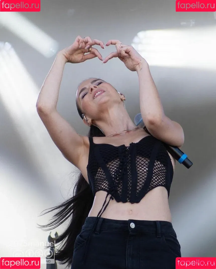 Lena Meyer-Landrut Onlyfans Photo Gallery 