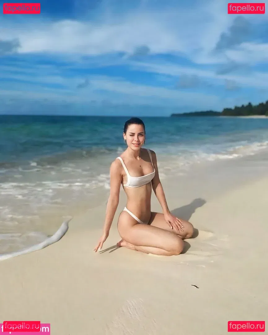 Lena Meyer-Landrut Onlyfans Photo Gallery 