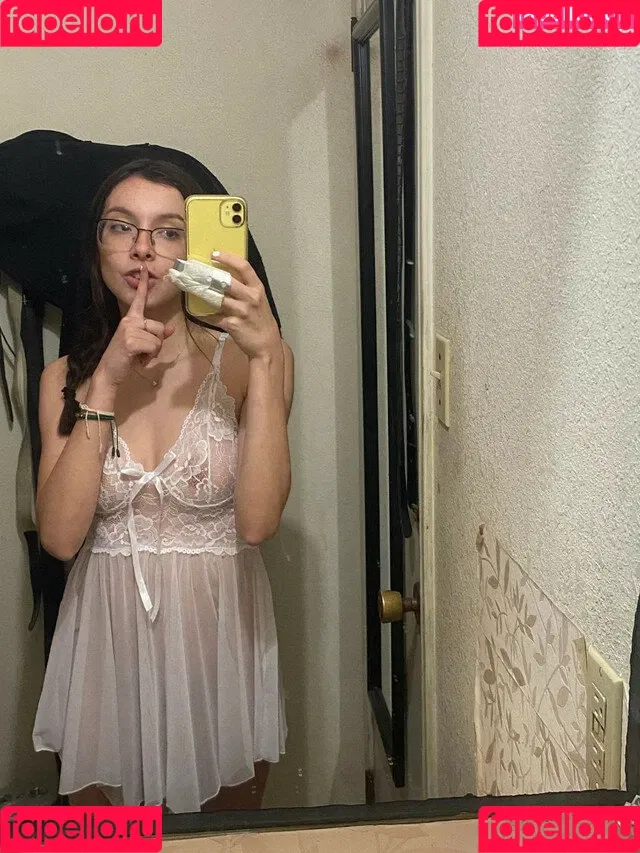 Sunflower ASMR Onlyfans Photo Gallery 