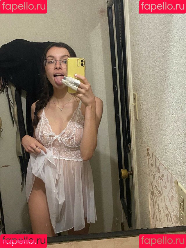 Sunflower ASMR Onlyfans Photo Gallery 