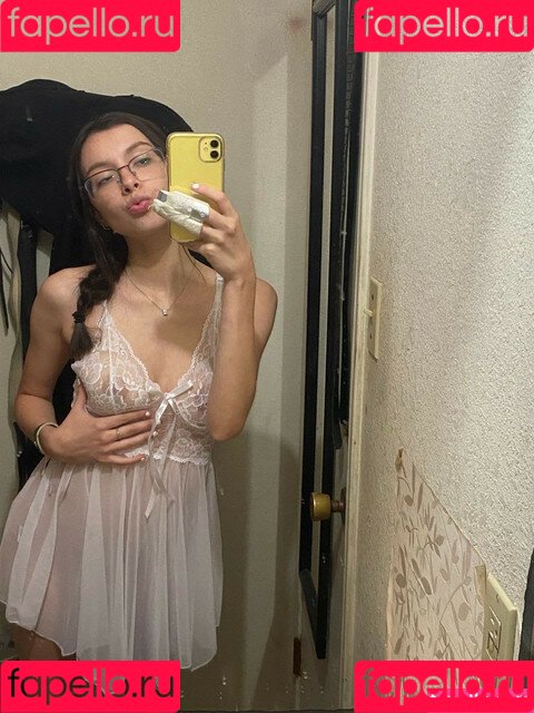 Sunflower ASMR Onlyfans Photo Gallery 