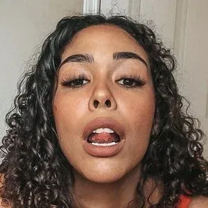 Holland Hoelland Onlyfans Photo Gallery 