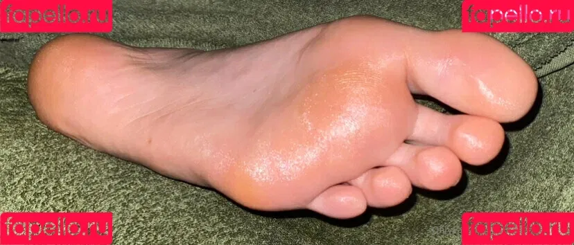 small_girl_feet Onlyfans Photo Gallery 