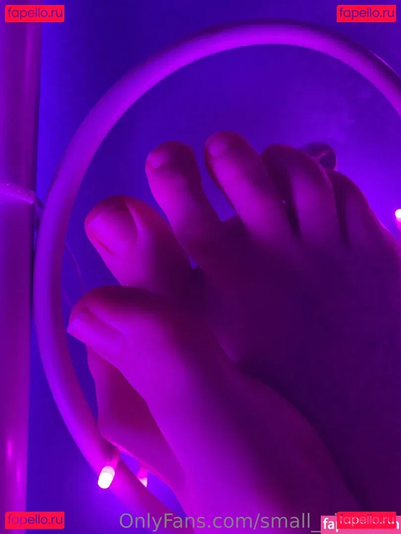 small_girl_feet Onlyfans Photo Gallery 