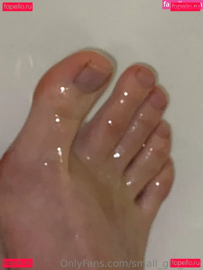 small_girl_feet Onlyfans Photo Gallery 