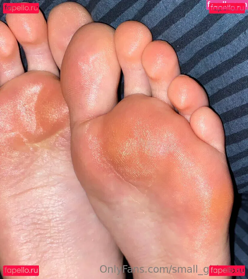 small_girl_feet Onlyfans Photo Gallery 