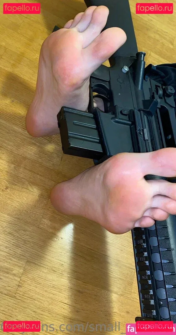 small_girl_feet Onlyfans Photo Gallery 