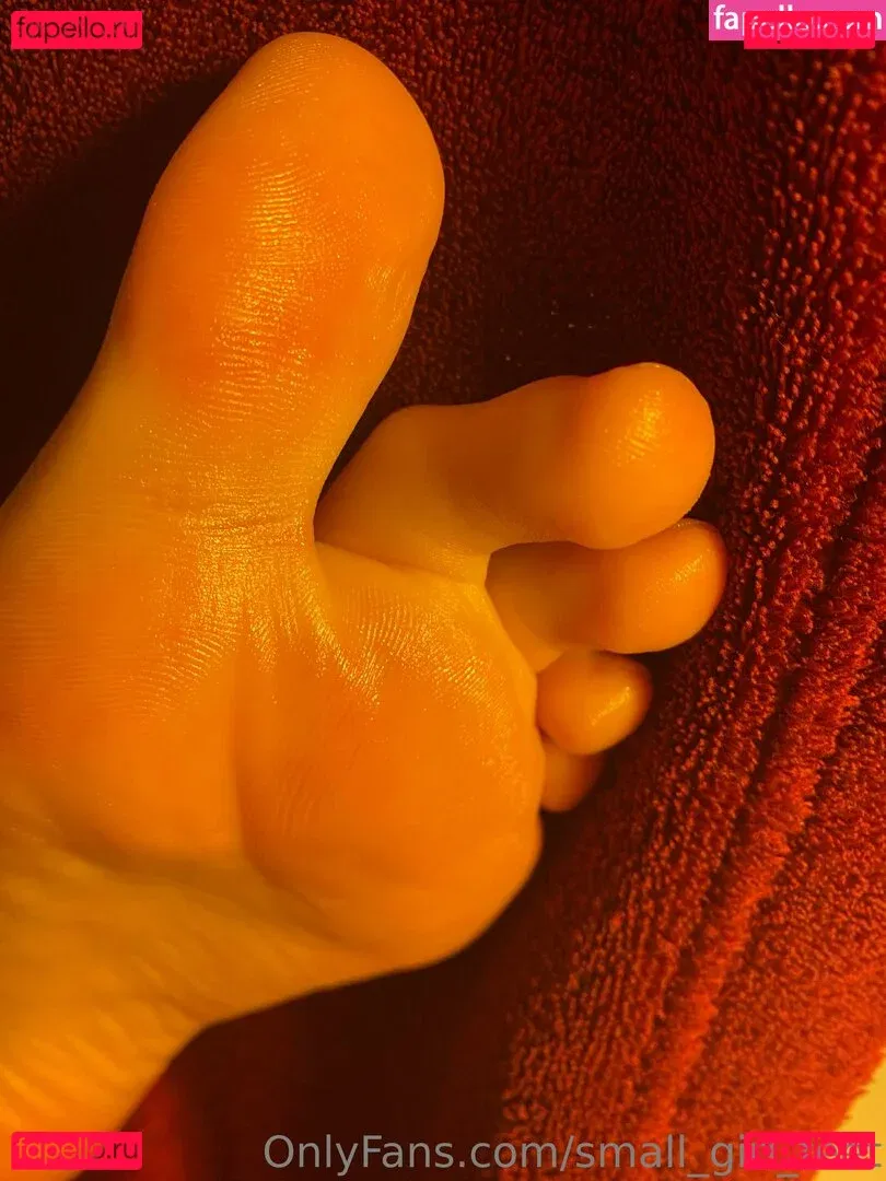 small_girl_feet Onlyfans Photo Gallery 