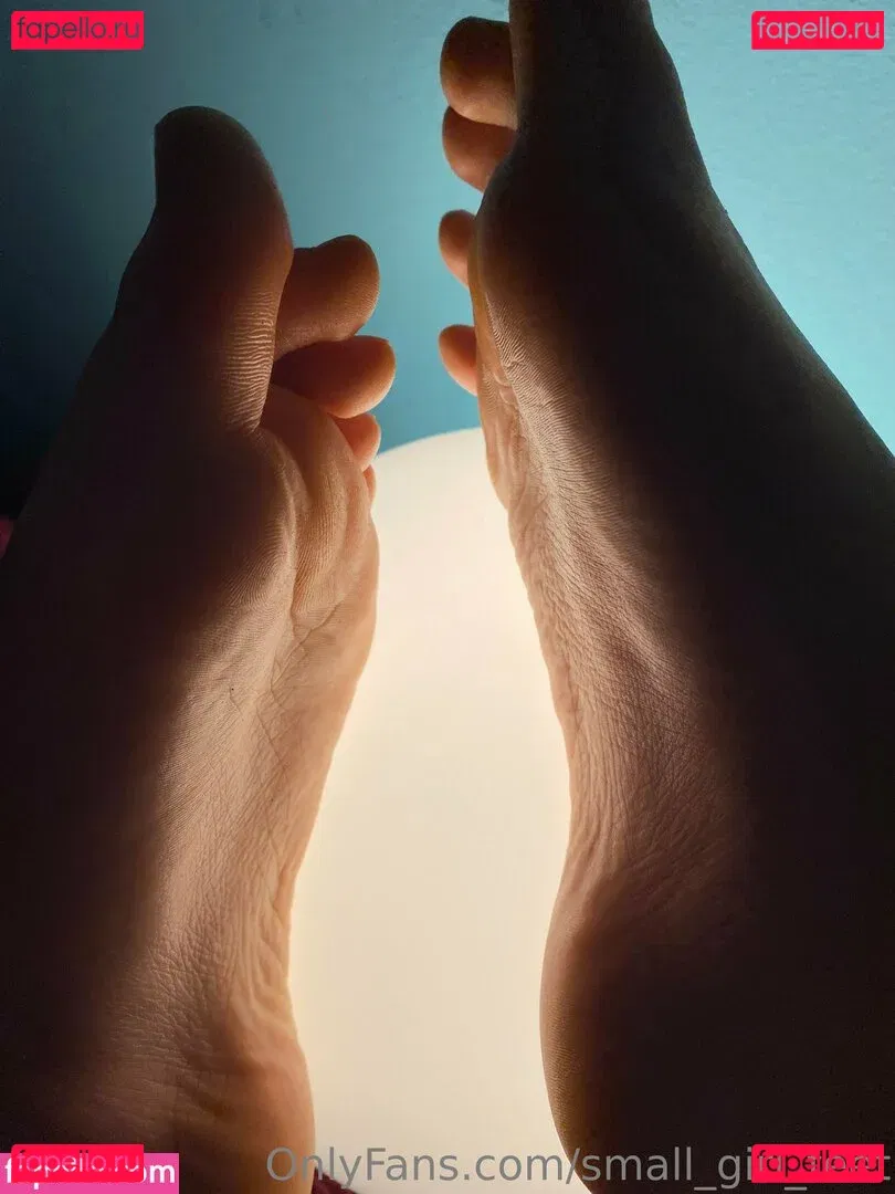 small_girl_feet Onlyfans Photo Gallery 