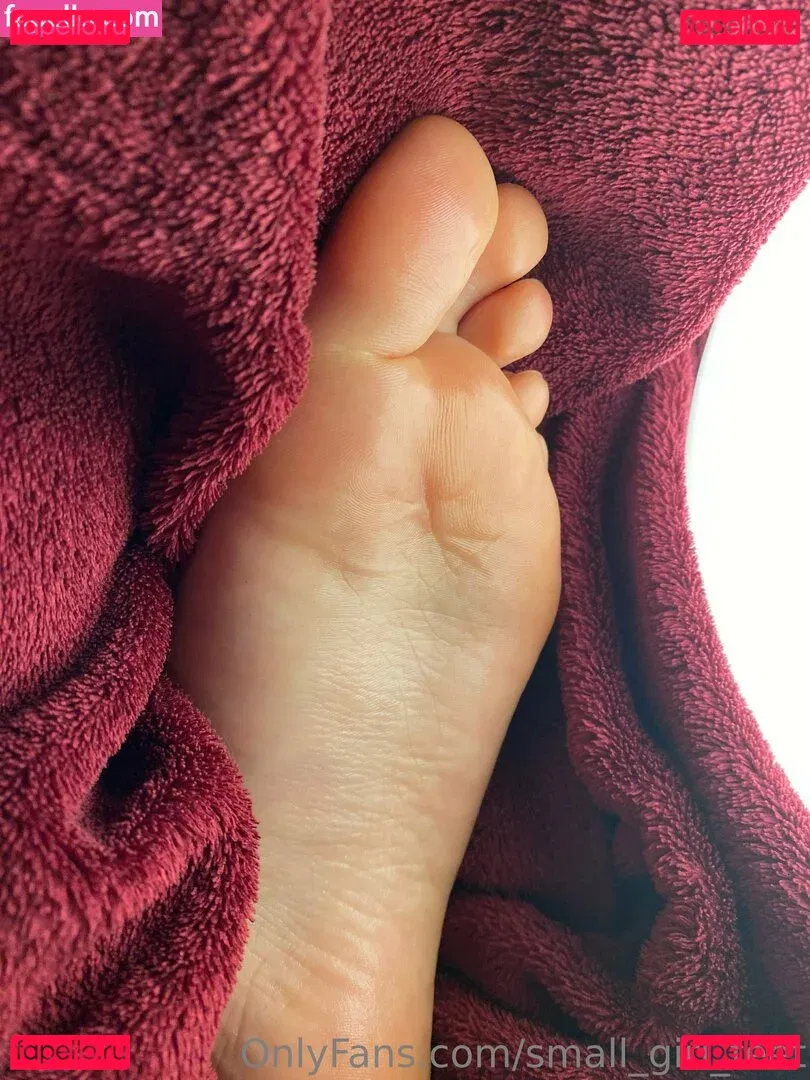 small_girl_feet Onlyfans Photo Gallery 