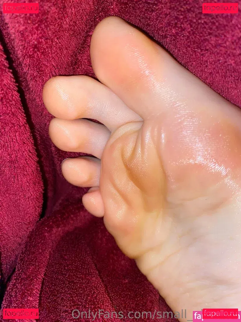 small_girl_feet Onlyfans Photo Gallery 