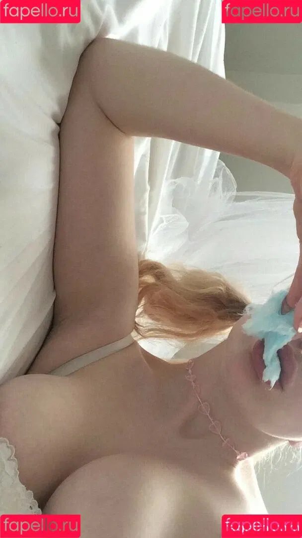 Elita Harkov Onlyfans Photo Gallery 