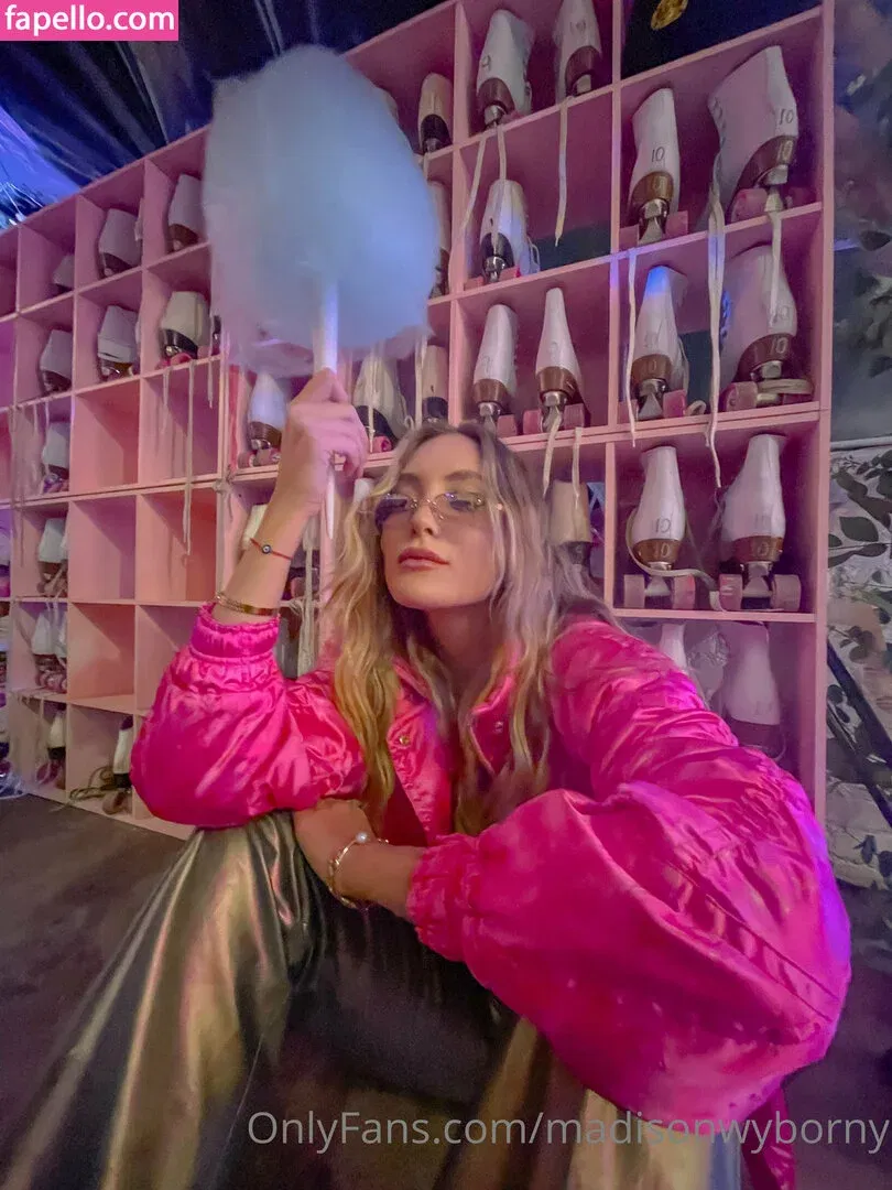 madisonwyborny Onlyfans Photo Gallery 