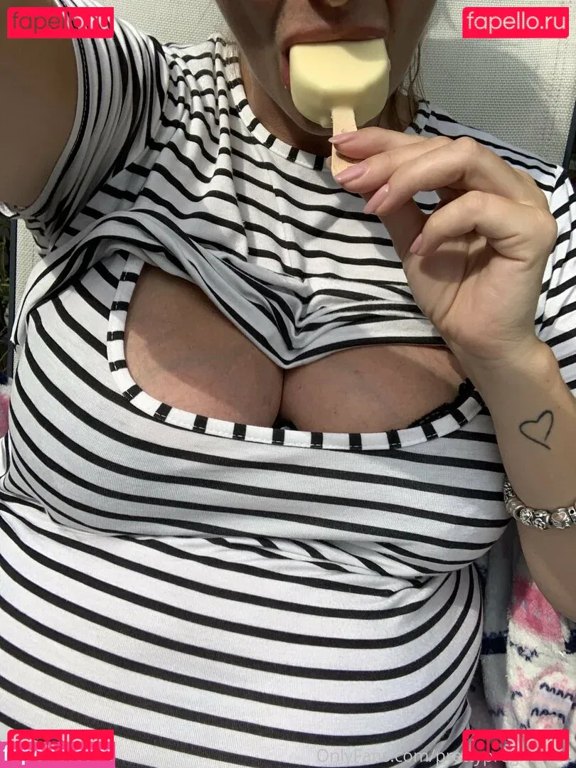 prettypregnant35 Onlyfans Photo Gallery 