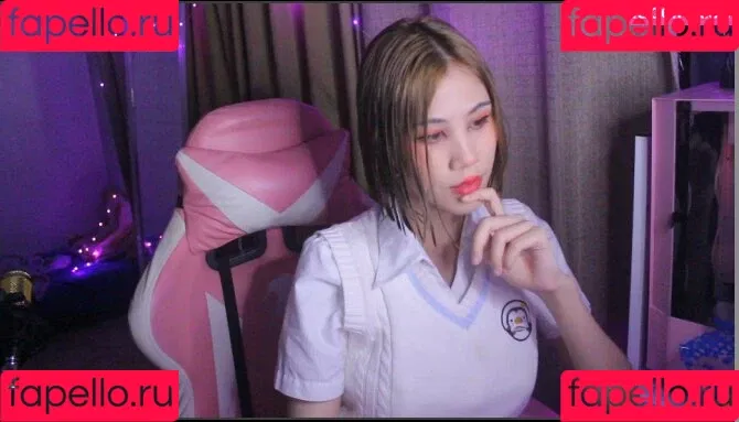 Kura Onee-san Onlyfans Photo Gallery 