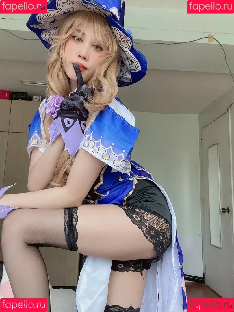 Kura Onee-san Onlyfans Photo Gallery 