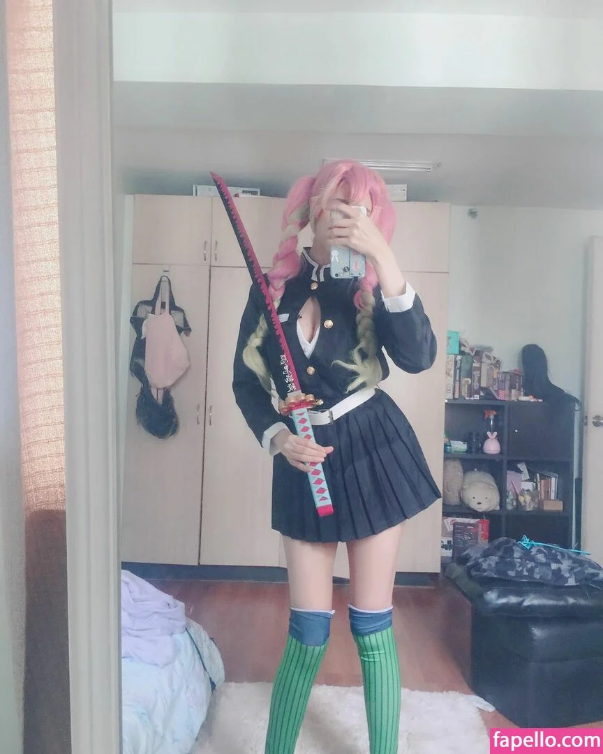 Kura Onee-san Onlyfans Photo Gallery 