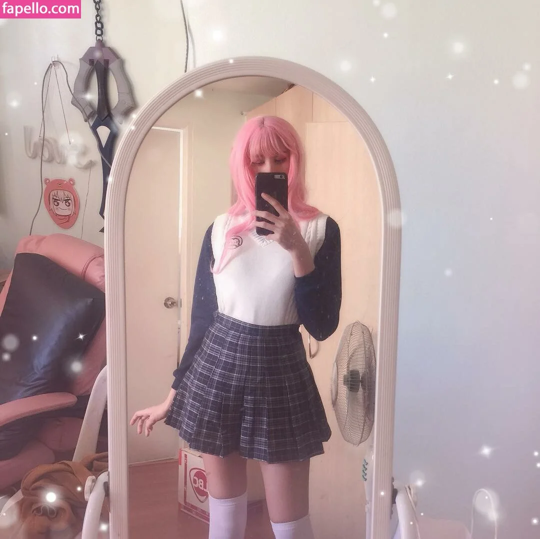 Kura Onee-san Onlyfans Photo Gallery 