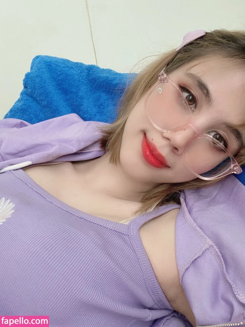 Kura Onee-san Onlyfans Photo Gallery 