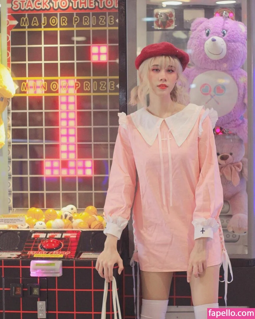 Kura Onee-san Onlyfans Photo Gallery 